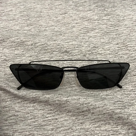 PRADA CATWALK SUNGLASSES Prada Catwalk 08VS Sunglasses main image 3